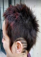 cieniowane fryzury krótkie - uczesanie damskie z włosów krótkich cieniowanych zdjęcie numer 132A